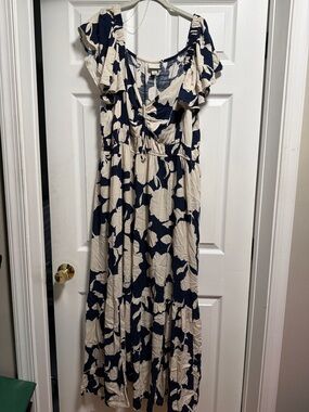 Ava & Viv Navy and Cream Floral Maxi Dress